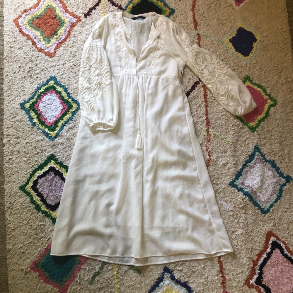 Zara bohemian ethnic white midi dress size Large